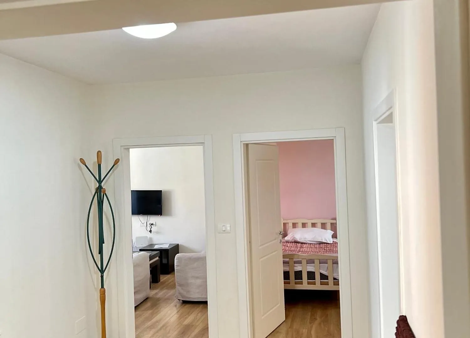 Skanderbeg Square Apartment Tirana 0*,  Albania